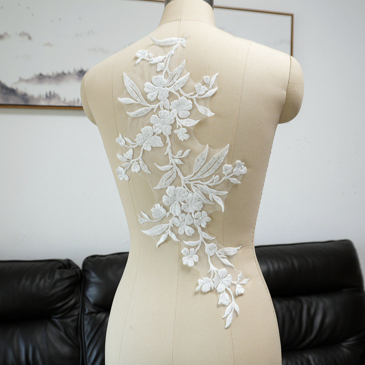 White Floral Leaf Sequins Appl - đánh giá và giá Craft Embellishments