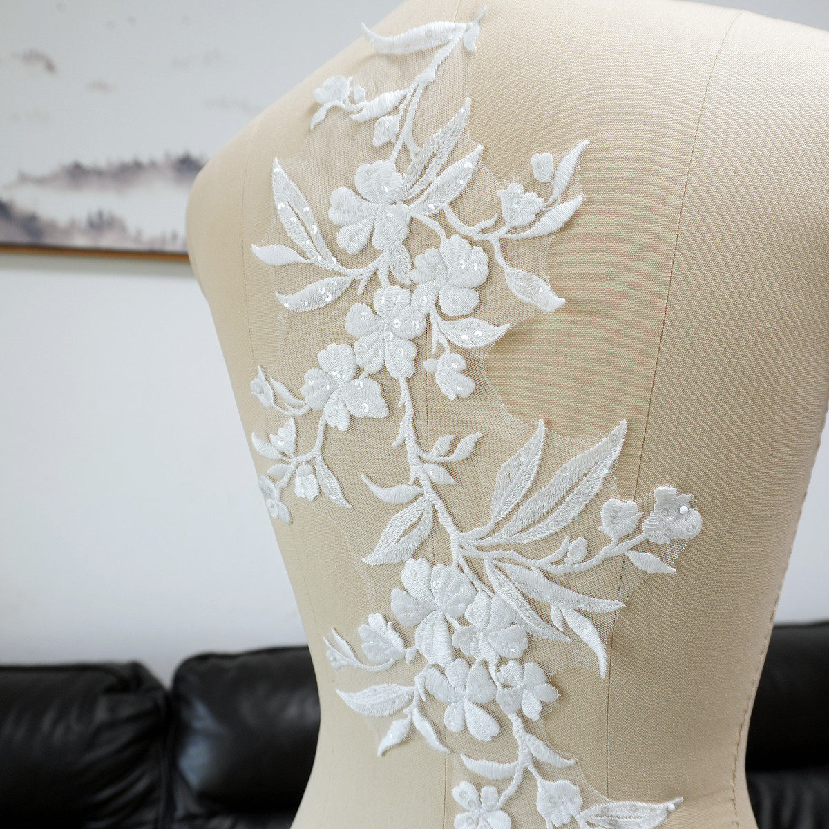 White Floral Leaf Sequins Appl - đánh giá và giá Craft Embellishments